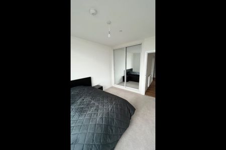 Room in a Shared Flat, London, E6 - Photo 5