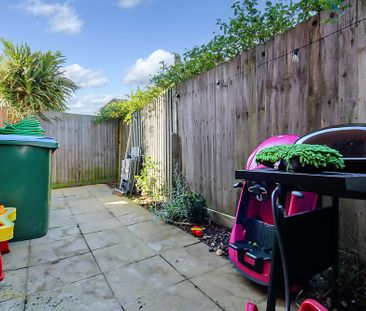 2 bed coach house to rent in Station Road, Angmering, BN16 - Photo 2