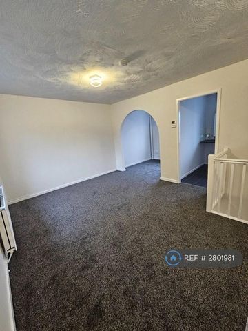 2 bedroom end of terrace house to rent - Photo 2