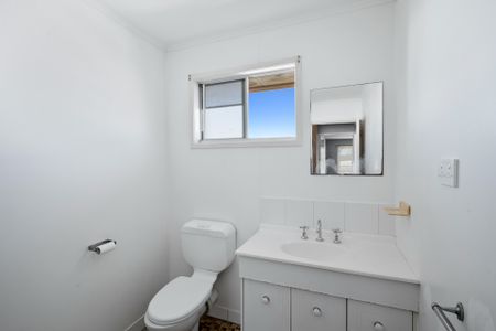 PRIME LOCATION!! - Photo 4