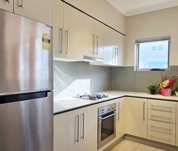 Fully furnished 2 bedrooms apartment | Available now - Photo 6