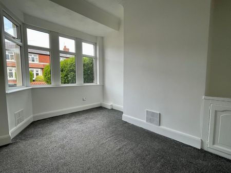 2 bedroom House To Let - Photo 4