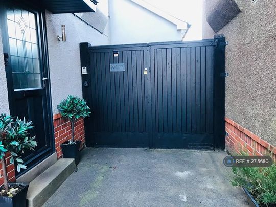 1 bedroom bungalow to rent - Photo 1