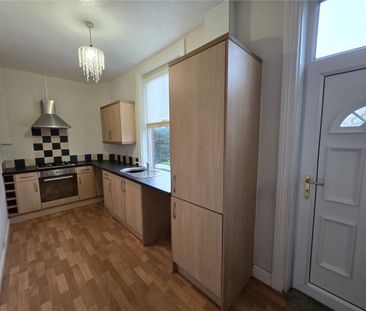 Leeds Road, Dewsbury, West Yorkshire, WF12 - Photo 6