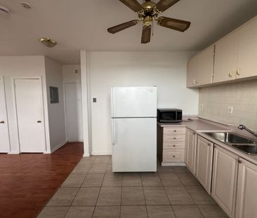 For Lease - 279 Drouillard Road Unit# 3, Windsor, Ontario - Photo 5