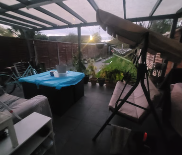 1 bedroom in a house share to rent - Photo 3