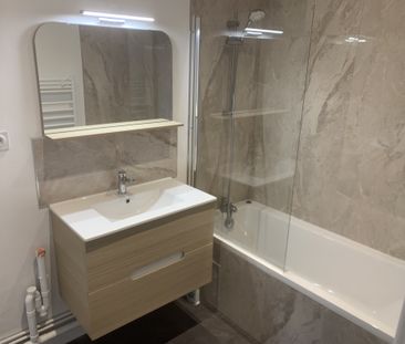 Location Appartement 2 pièces 57m² MEYLAN 38240 - Photo 4