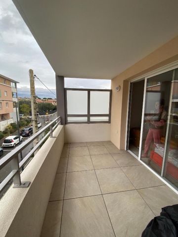 Location Appartement 2 pièces 43m² PUGET SUR ARGENS 83480 - Photo 4