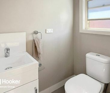 Stylish Living Just Steps from Camden’s Town Centre - Photo 2