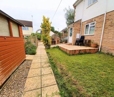 2 bedroom Flat To Let - Photo 3
