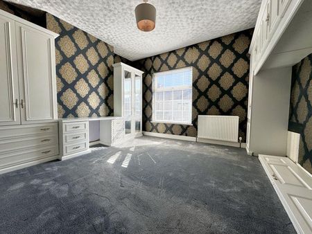 3 bedroom terraced house to rent - Photo 4