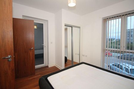 4 bedroom terraced house to rent - Photo 4