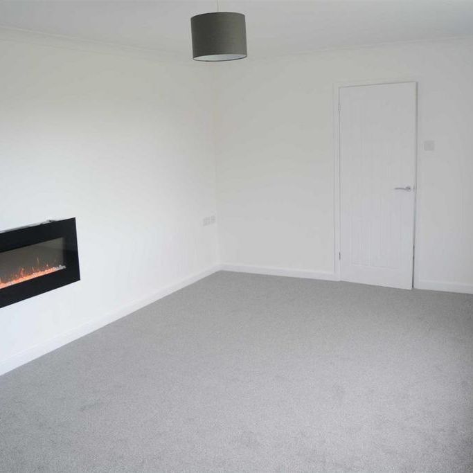 3 bedroom detached bungalow to rent - Photo 1