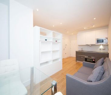 Studio to rent - Photo 2