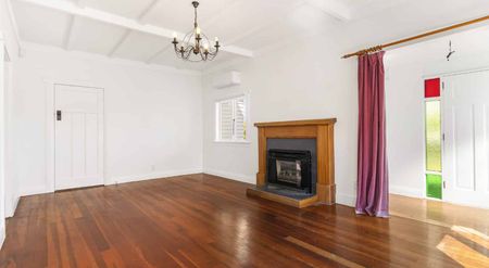 Gorgeous 3 bedroom Kiwi bungalow - Photo 4