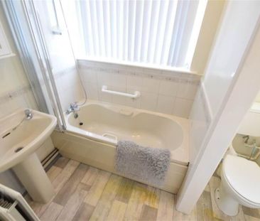 25 Skipperstone Drive, Bangor, BT19 7HU - Photo 3