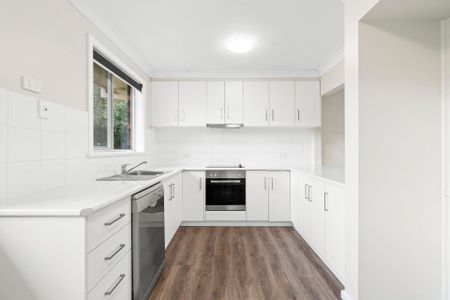 Quiet Living Near the Lake - Photo 5