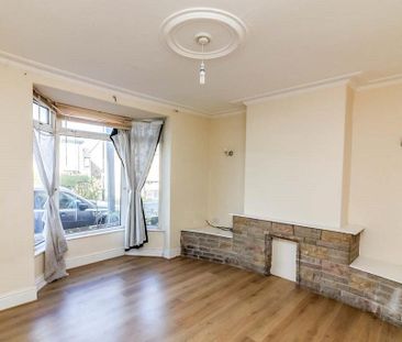 4 bedroom terraced house to rent - Photo 1