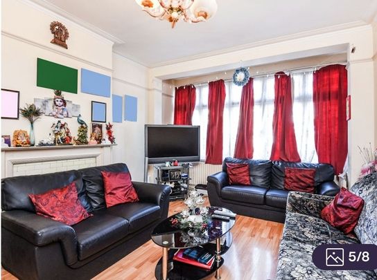 3 Bed Terraced House, Mayfield Road, CR7 - Photo 1