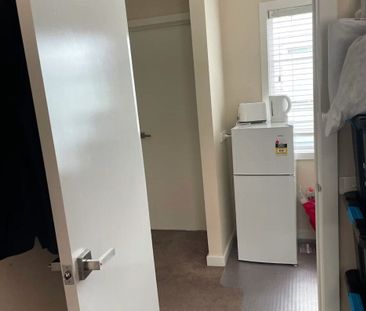 Caroline Springs - Photo 3