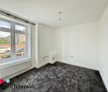 Rainham Road, Rainham - Photo 4