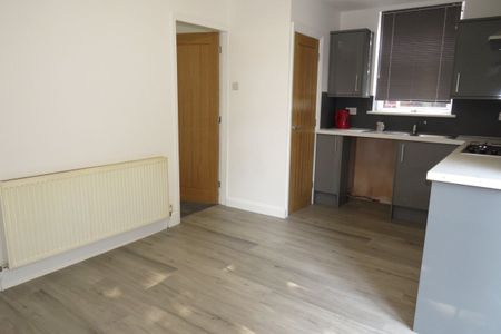 Whiteley Avenue - Photo 2