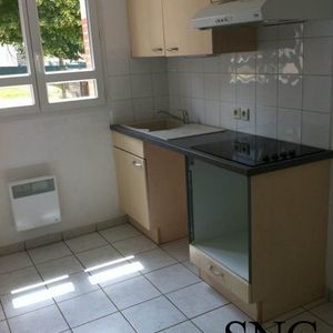 MAISON T3 AVEC PARKING ET GARAGE - Photo 2