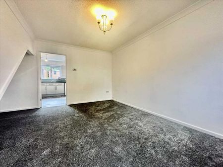 2 bedroom semi-detached house to rent - Photo 2
