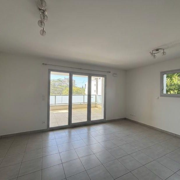 Location Appartement 3 pièces 76m² BOURG LES VALENCE 26500 - Photo 1