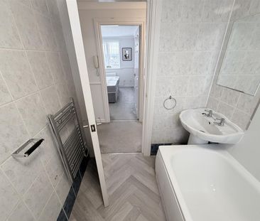 Navigation Point,Middleton Road, Hartlepool - Photo 2