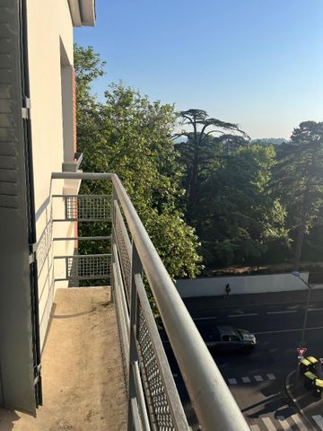 Location Appartement 3 pièces 47m² LYON 5ème - Photo 4