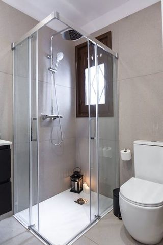 Carrer de lEscorial, Barcelona, Catalonia 08024 - Photo 2