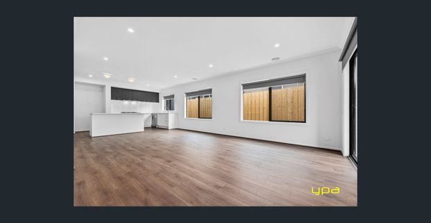 Modern Family Living in Prime Warragul Location! - Photo 1