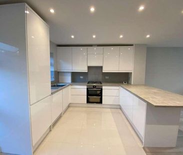 Moreton Avenue, Isleworth, TW7 - Photo 3