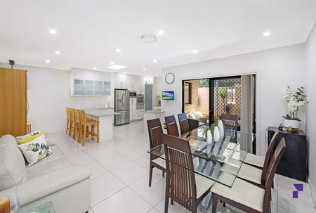 4/82 Little Road, Yagoona NSW 2199 - Townhouse For Rent | Domain - Photo 2