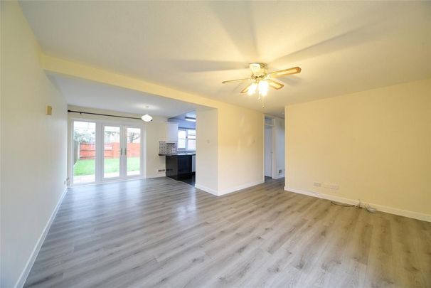 3 bedroom terraced house to rent - Photo 1