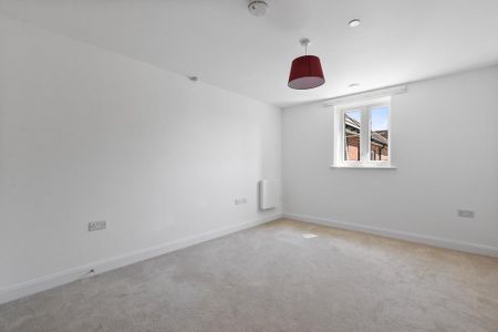 2 bedroom retirement property to rent - Photo 5