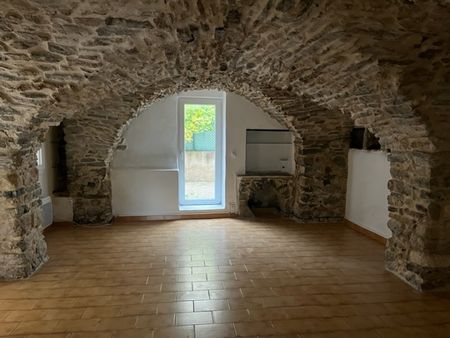 GARRIGUES - Maison de Village de type F3 avec cour indépendante - Photo 3