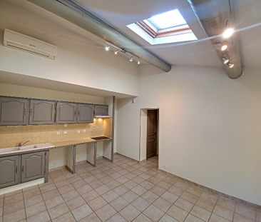 Noves, centre : Appartement T2, - Photo 1