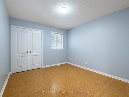For Lease - 87 Buick Boulevard, Brampton, Ontario - Photo 2