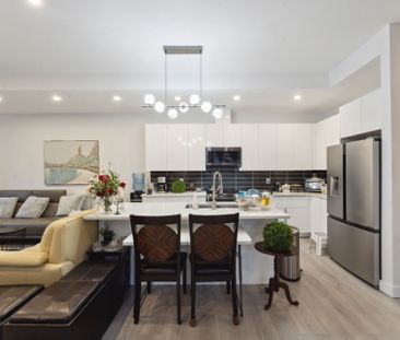 For Lease - 137 Duford Street Unit# A, Vanier and Kingsview Park, O... - Photo 5