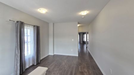 For Lease - 112 Village Gate Drive, Wasaga Beach, Ontario - Photo 5