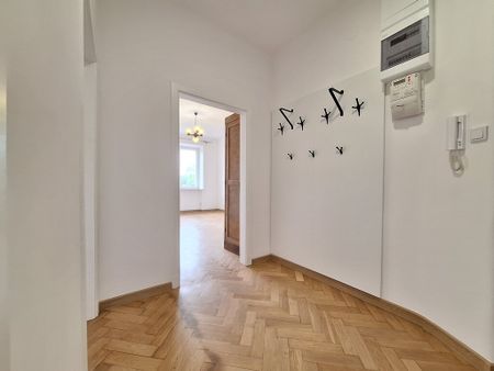 Warszawa, Praga-Południe, Aleja Jerzego Waszyngtona - Photo 3