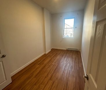 For Lease - 174.5 Hunter Street Unit# 2, Peterborough, Ontario - Photo 5