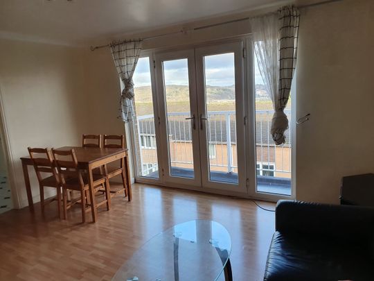 2 Bed Flat, Burns Road, S6 - Photo 1