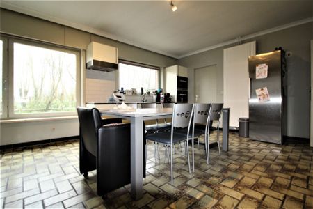 Ruime woning (205 m²) te huur in Oostrozebeke – centraal gelegen tussen Waregem en Tielt - Photo 5