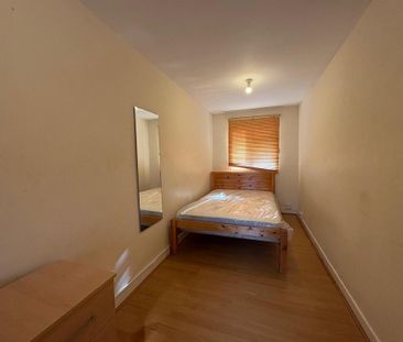 9 bedroom terraced house to rent - Photo 6