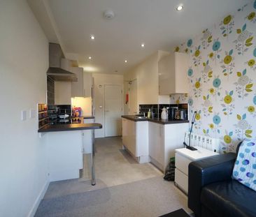 Apartment 5 (Mor Glas) 121 High Street - Photo 4
