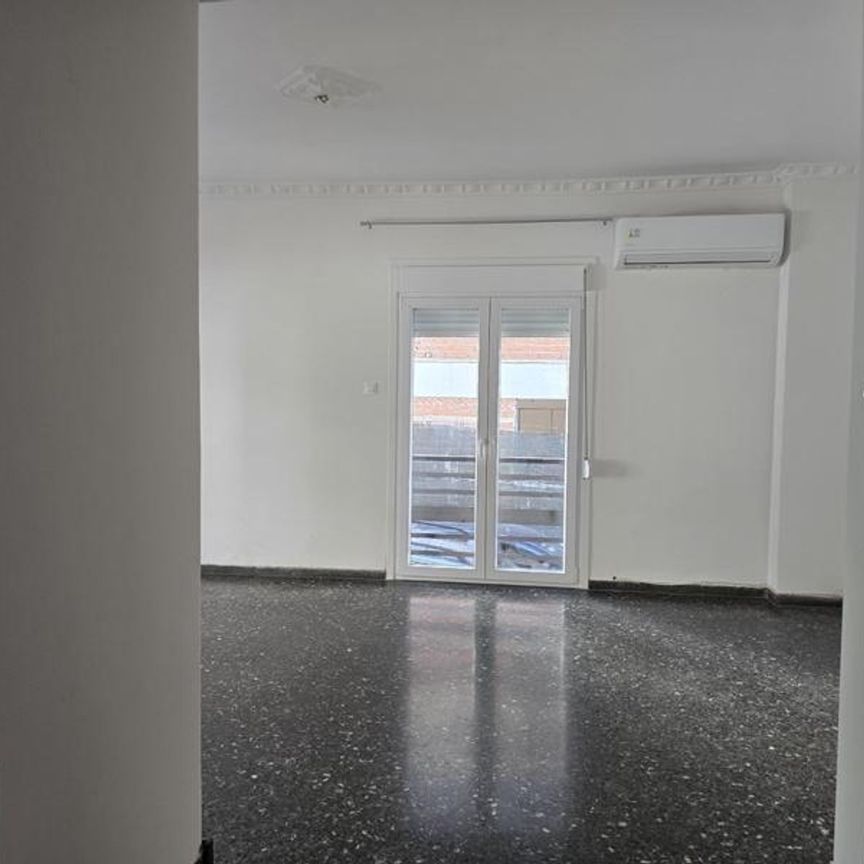 Ενοικίαση κατοικίας, 75 τ.μ., Πειραιάς, 600 € - Photo 1