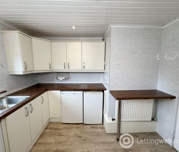 2 Bedroom End of Terrace to Rent - Photo 4